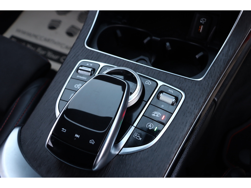 Mercedes-Benz C43 V6 AMG 3.0 COUPE 2DR PETROL G-TRONIC+ 4MATIC AUTO HEATED SEATS SAT NAV BLUETOOTH DAB STEREO APPLE CARPLAY REAR CAMERA PARKING AIDS 39000 MILES SH 72-74 Mitcham Road