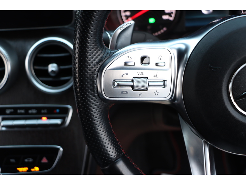 Mercedes-Benz C43 V6 AMG 3.0 COUPE 2DR PETROL G-TRONIC+ 4MATIC AUTO HEATED SEATS SAT NAV BLUETOOTH DAB STEREO APPLE CARPLAY REAR CAMERA PARKING AIDS 39000 MILES SH 72-74 Mitcham Road