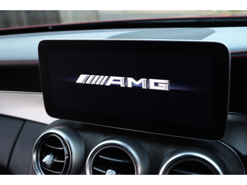 Mercedes-Benz C43 V6 AMG 3.0 COUPE 2DR PETROL G-TRONIC+ 4MATIC AUTO HEATED SEATS SAT NAV BLUETOOTH DAB STEREO APPLE CARPLAY REAR CAMERA PARKING AIDS 39000 MILES SH 72-74 Mitcham Road