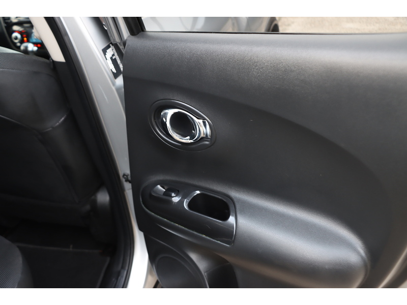 Nissan 1.6 Bose Personal Edition SUV 5dr Petrol XTRON Euro 6 (112 ps) 72-74 Mitcham Road