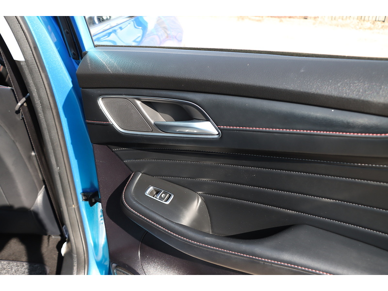 MG 1.5 T-GDI EXCLUSIVE SUV 5DR PETROL DCT AUTO SUNROOF HEATED SEATS SATNAV BLUETOOTH APPLE CARPLAY REAR CAMERA PARKING AIDS 2 OWNERS ONLY 64000 MILES FSH 72-74 Mitcham Road