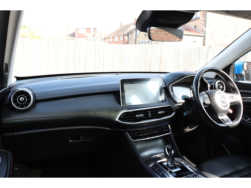 MG 1.5 T-GDI EXCLUSIVE SUV 5DR PETROL DCT AUTO SUNROOF HEATED SEATS SATNAV BLUETOOTH APPLE CARPLAY REAR CAMERA PARKING AIDS 2 OWNERS ONLY 64000 MILES FSH 72-74 Mitcham Road