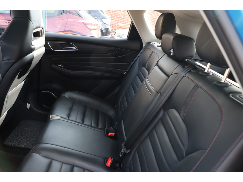 MG 1.5 T-GDI EXCLUSIVE SUV 5DR PETROL DCT AUTO SUNROOF HEATED SEATS SATNAV BLUETOOTH APPLE CARPLAY REAR CAMERA PARKING AIDS 2 OWNERS ONLY 64000 MILES FSH 72-74 Mitcham Road