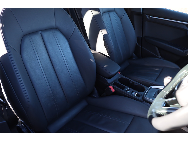 Audi 1.0 TFSI 30 SPORT SPORTBACK 5DR PETROL MANUAL SAT NAV BLUETOOTH DAB STEREO APPLE CARPLAY PARKING AIDS JUST 1 OWNER ONLY 54000 MILES FSH NO ULEZ CHARGE 72-74 Mitcham Road