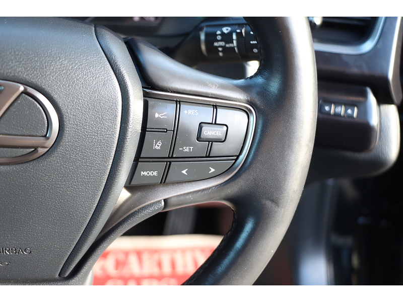 Lexus 250H 2.0 F SPORT DESIGN SUV 5DR PETROL HYBRID E-CVT AUTO SAT NAV BLUETOOTH STEREO APPLE CARPLAY REAR CAMERA PARKING AIDS JUST 1 OWNER 62000 MILES FSH 72-74 Mitcham Road