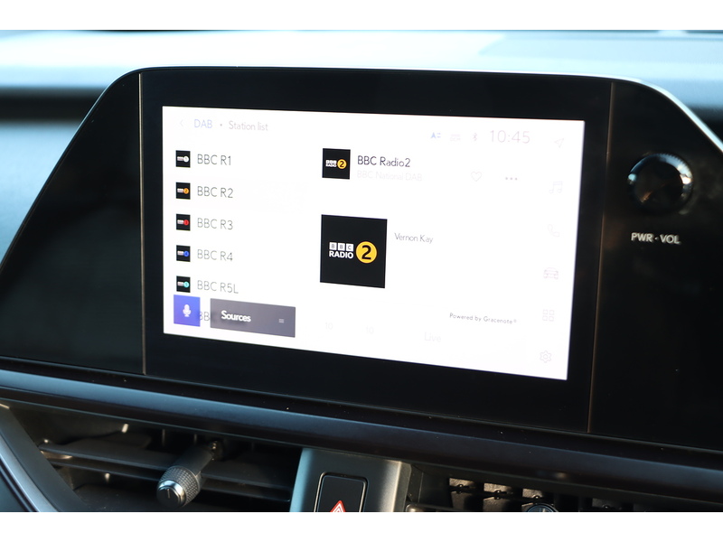 Lexus 250H 2.0 F SPORT DESIGN SUV 5DR PETROL HYBRID E-CVT AUTO SAT NAV BLUETOOTH STEREO APPLE CARPLAY REAR CAMERA PARKING AIDS JUST 1 OWNER 62000 MILES FSH 72-74 Mitcham Road