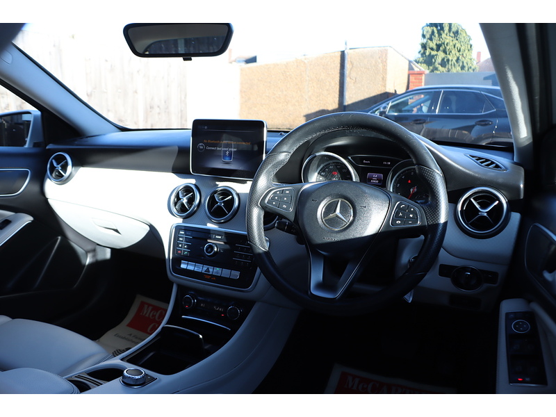Mercedes-Benz A180 1.6 SPORT HATCHBACK 5DR PETROL 7G-DCT AUTO SAT NAV BLUETOOTH DAB STEREO APPLE CARPLAY PARKING AIDS SAME OWNER FOR 8 YEARS ONLY 55000 MILES FSH 72-74 Mitcham Road