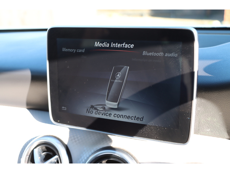 Mercedes-Benz A180 1.6 SPORT HATCHBACK 5DR PETROL 7G-DCT AUTO SAT NAV BLUETOOTH DAB STEREO APPLE CARPLAY PARKING AIDS SAME OWNER FOR 8 YEARS ONLY 55000 MILES FSH 72-74 Mitcham Road