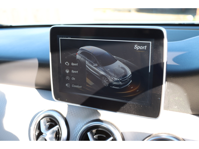 Mercedes-Benz A180 1.6 SPORT HATCHBACK 5DR PETROL 7G-DCT AUTO SAT NAV BLUETOOTH DAB STEREO APPLE CARPLAY PARKING AIDS SAME OWNER FOR 8 YEARS ONLY 55000 MILES FSH 72-74 Mitcham Road