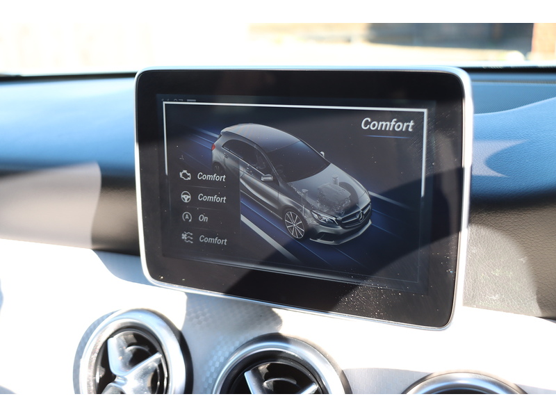 Mercedes-Benz A180 1.6 SPORT HATCHBACK 5DR PETROL 7G-DCT AUTO SAT NAV BLUETOOTH DAB STEREO APPLE CARPLAY PARKING AIDS SAME OWNER FOR 8 YEARS ONLY 55000 MILES FSH 72-74 Mitcham Road