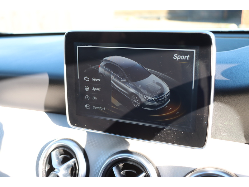 Mercedes-Benz A180 1.6 SPORT HATCHBACK 5DR PETROL 7G-DCT AUTO SAT NAV BLUETOOTH DAB STEREO APPLE CARPLAY PARKING AIDS SAME OWNER FOR 8 YEARS ONLY 55000 MILES FSH 72-74 Mitcham Road