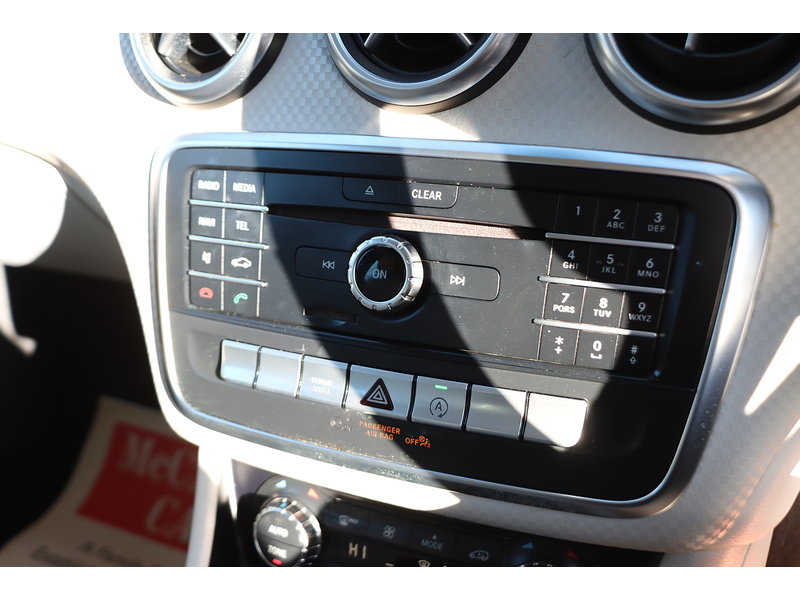 Mercedes-Benz A180 1.6 SPORT HATCHBACK 5DR PETROL 7G-DCT AUTO SAT NAV BLUETOOTH DAB STEREO APPLE CARPLAY PARKING AIDS SAME OWNER FOR 8 YEARS ONLY 55000 MILES FSH 72-74 Mitcham Road