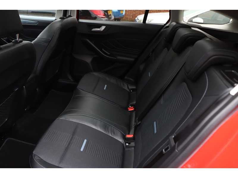 Ford 1.5T ECOBOOST ACTIVE X ESTATE 5DR PETROL AUTO SUNROOF HEATED SEATS SAT NAV BLUETOOTH DAB STEREO USB INPUT PARKING AIDS 41000 MILES SH NO ULEZ CHARGE 72-74 Mitcham Road