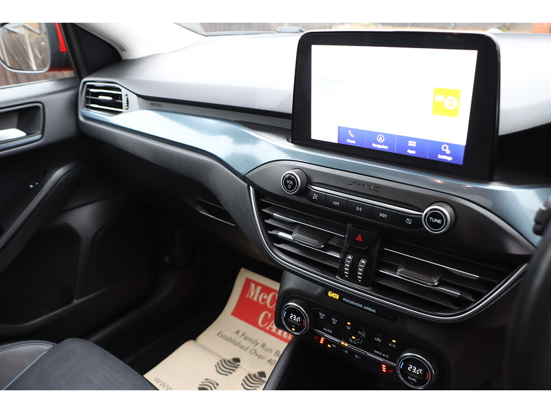 Ford 1.5T ECOBOOST ACTIVE X ESTATE 5DR PETROL AUTO SUNROOF HEATED SEATS SAT NAV BLUETOOTH DAB STEREO USB INPUT PARKING AIDS 41000 MILES SH NO ULEZ CHARGE 72-74 Mitcham Road