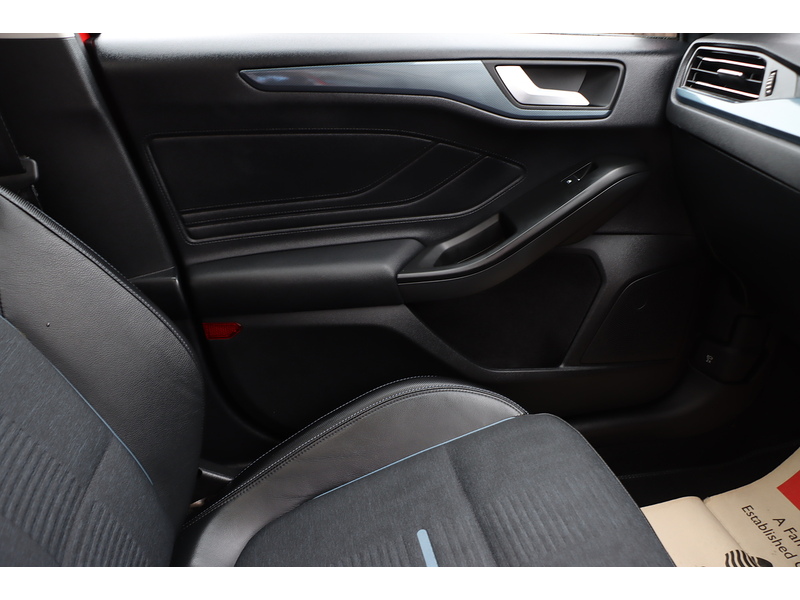 Ford 1.5T ECOBOOST ACTIVE X ESTATE 5DR PETROL AUTO SUNROOF HEATED SEATS SAT NAV BLUETOOTH DAB STEREO USB INPUT PARKING AIDS 41000 MILES SH NO ULEZ CHARGE 72-74 Mitcham Road