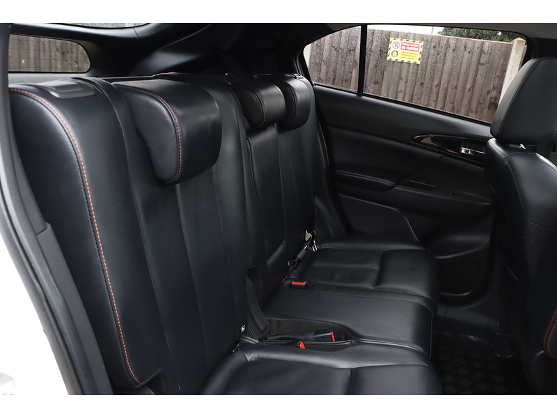 Mitsubishi 1.5T BLACK SUV 5DR PETROL CVT 4WD AUTO SUNROOF HEATED SEATS SAT NAV BLUETOOTH DAB STEREO APPLE CARPLAY REAR & 360 CAMERA PARKING AIDS 38000 MILES FSH 72-74 Mitcham Road