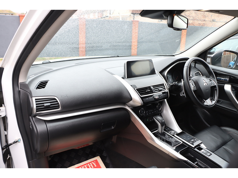 Mitsubishi 1.5T BLACK SUV 5DR PETROL CVT 4WD AUTO SUNROOF HEATED SEATS SAT NAV BLUETOOTH DAB STEREO APPLE CARPLAY REAR & 360 CAMERA PARKING AIDS 38000 MILES FSH 72-74 Mitcham Road