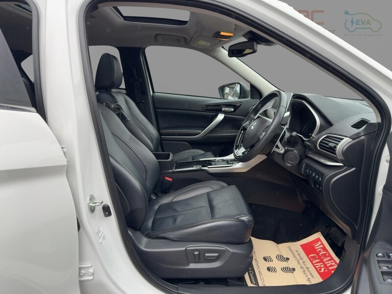 Mitsubishi 1.5T BLACK SUV 5DR PETROL CVT 4WD AUTO SUNROOF HEATED SEATS SAT NAV BLUETOOTH DAB STEREO APPLE CARPLAY REAR & 360 CAMERA PARKING AIDS 38000 MILES FSH 72-74 Mitcham Road