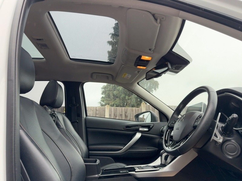 Mitsubishi 1.5T BLACK SUV 5DR PETROL CVT 4WD AUTO SUNROOF HEATED SEATS SAT NAV BLUETOOTH DAB STEREO APPLE CARPLAY REAR & 360 CAMERA PARKING AIDS 38000 MILES FSH 72-74 Mitcham Road