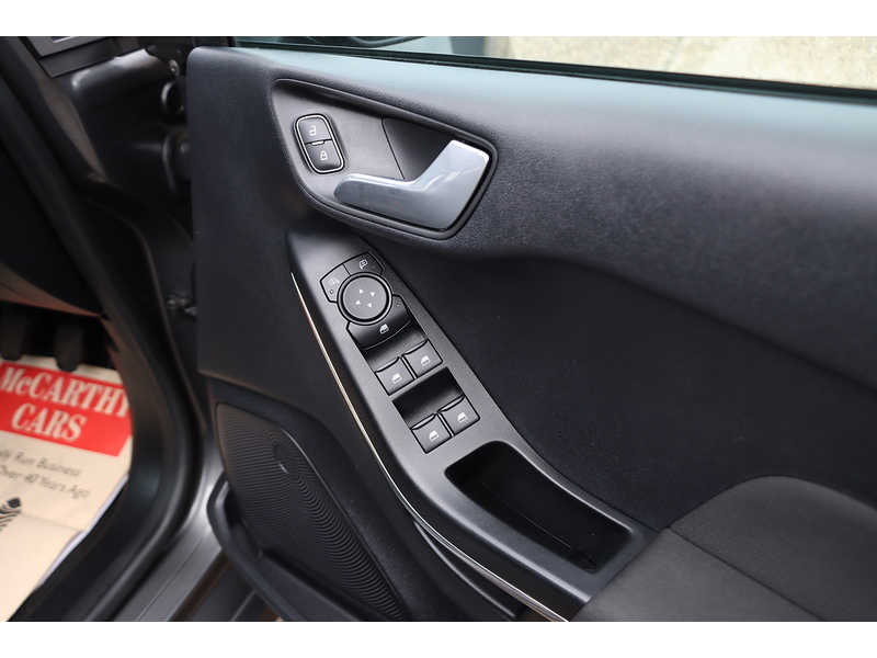 Ford 1.0T ECOBOOST ACTIVE HATCHBACK 5DR PETROL MANUAL SAT NAV BLUETOOTH DAB STEREO APPLE CARPLAY PARKING AIDS JUST 1 OWNER FROM NEW ONLY 69000 MILES FSH 72-74 Mitcham Road