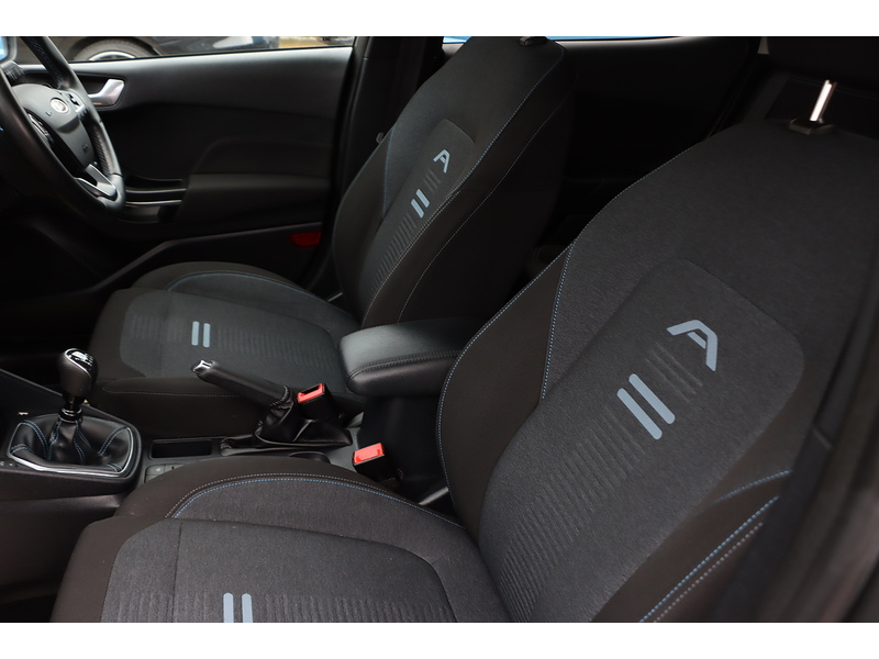 Ford 1.0T ECOBOOST ACTIVE HATCHBACK 5DR PETROL MANUAL SAT NAV BLUETOOTH DAB STEREO APPLE CARPLAY PARKING AIDS JUST 1 OWNER FROM NEW ONLY 69000 MILES FSH 72-74 Mitcham Road