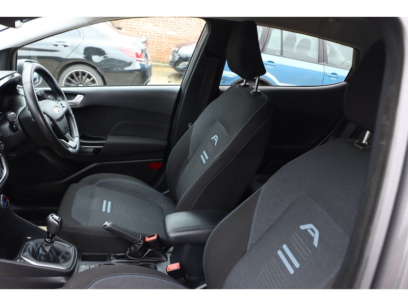 Ford 1.0T ECOBOOST ACTIVE HATCHBACK 5DR PETROL MANUAL SAT NAV BLUETOOTH DAB STEREO APPLE CARPLAY PARKING AIDS JUST 1 OWNER FROM NEW ONLY 69000 MILES FSH 72-74 Mitcham Road