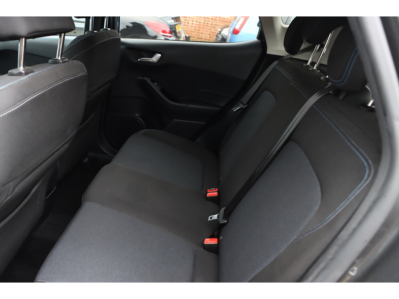 Ford 1.0T ECOBOOST ACTIVE HATCHBACK 5DR PETROL MANUAL SAT NAV BLUETOOTH DAB STEREO APPLE CARPLAY PARKING AIDS JUST 1 OWNER FROM NEW ONLY 69000 MILES FSH 72-74 Mitcham Road