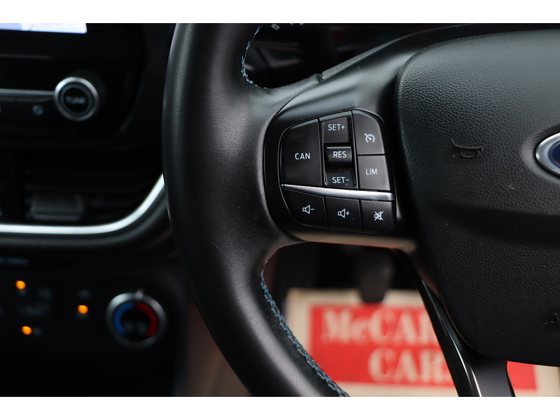 Ford 1.0T ECOBOOST ACTIVE HATCHBACK 5DR PETROL MANUAL SAT NAV BLUETOOTH DAB STEREO APPLE CARPLAY PARKING AIDS JUST 1 OWNER FROM NEW ONLY 69000 MILES FSH 72-74 Mitcham Road