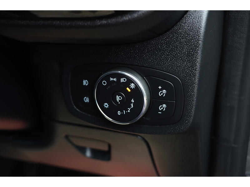 Ford 1.0T ECOBOOST ACTIVE HATCHBACK 5DR PETROL MANUAL SAT NAV BLUETOOTH DAB STEREO APPLE CARPLAY PARKING AIDS JUST 1 OWNER FROM NEW ONLY 69000 MILES FSH 72-74 Mitcham Road