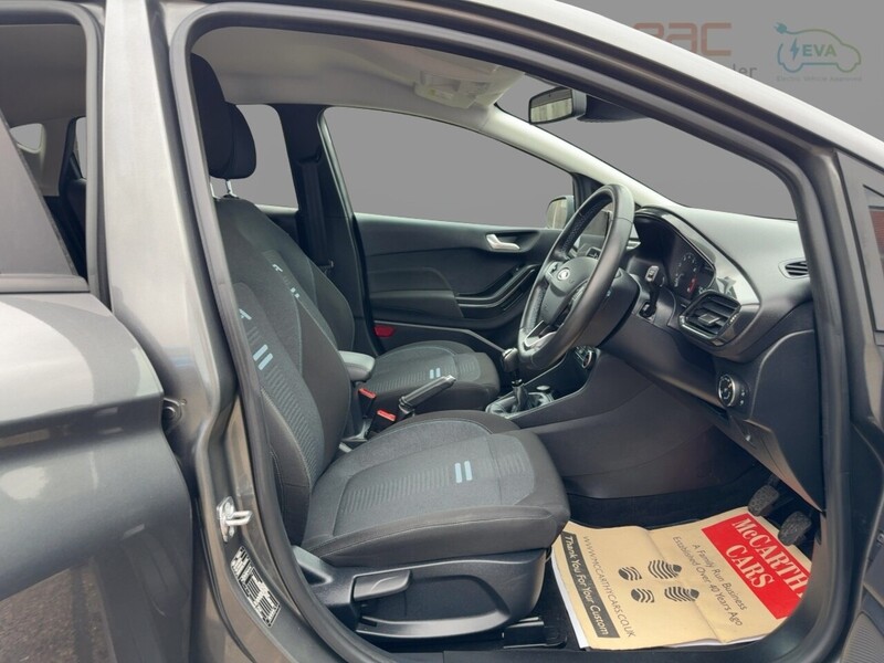 Ford 1.0T ECOBOOST ACTIVE HATCHBACK 5DR PETROL MANUAL SAT NAV BLUETOOTH DAB STEREO APPLE CARPLAY PARKING AIDS JUST 1 OWNER FROM NEW ONLY 69000 MILES FSH 72-74 Mitcham Road