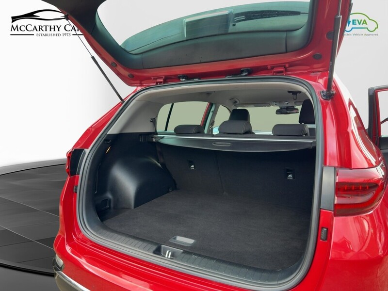 Kia 1.6 T-GDI 2 SUV 5DR PETROL AWD MANUAL HEATED SEATS SAT NAV BLUETOOTH DAB STEREO APPLE CARPLAY REAR CAMERA PARKING AIDS 40000 MILES SH NO ULEZ CHARGE 72-74 Mitcham Road