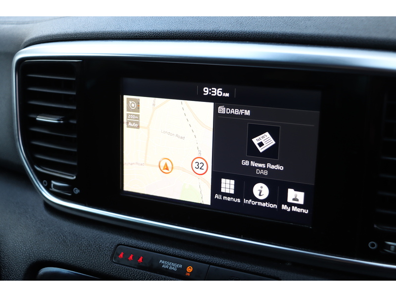 Kia 1.6 T-GDI 2 SUV 5DR PETROL AWD MANUAL HEATED SEATS SAT NAV BLUETOOTH DAB STEREO APPLE CARPLAY REAR CAMERA PARKING AIDS 40000 MILES SH NO ULEZ CHARGE 72-74 Mitcham Road