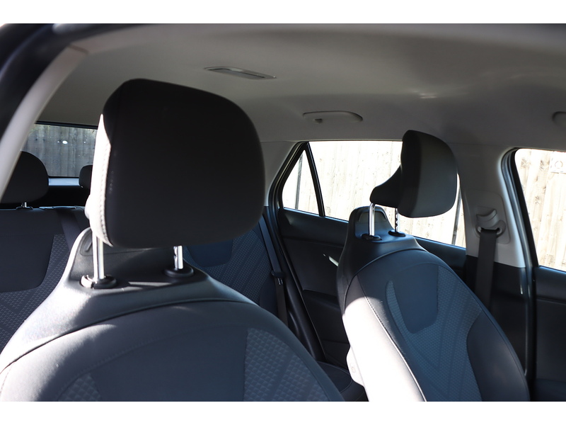 Kia 1.6h GDi 2 SUV 5dr Petrol Hybrid DCT Euro 6 (s/s) (139 bhp) 72-74 Mitcham Road