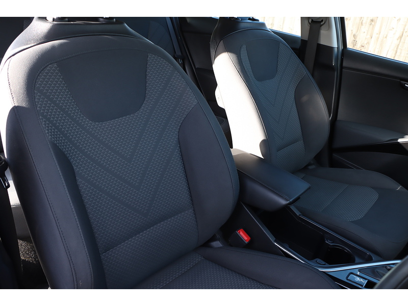 Kia 1.6h GDi 2 SUV 5dr Petrol Hybrid DCT Euro 6 (s/s) (139 bhp) 72-74 Mitcham Road