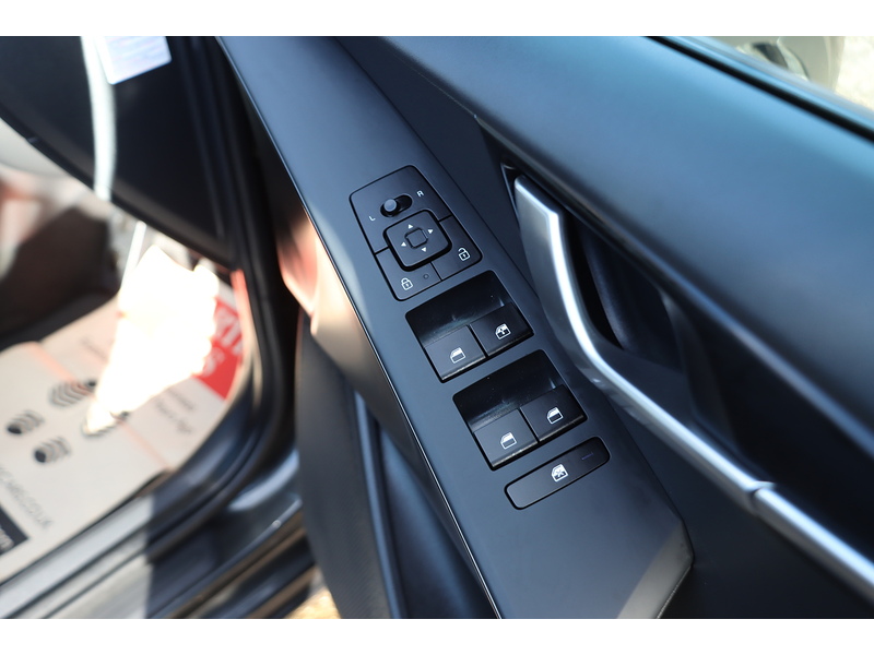 Kia 1.6h GDi 2 SUV 5dr Petrol Hybrid DCT Euro 6 (s/s) (139 bhp) 72-74 Mitcham Road