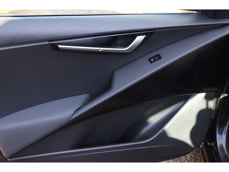 Kia 1.6h GDi 2 SUV 5dr Petrol Hybrid DCT Euro 6 (s/s) (139 bhp) 72-74 Mitcham Road