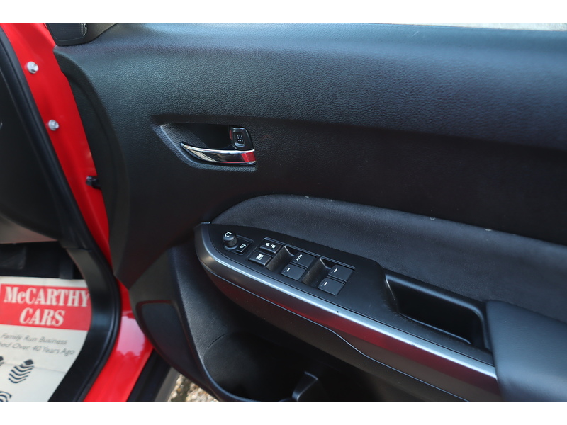 Suzuki 1.5 SZ5 SUV 5dr Petrol Hybrid AGS Auto Euro 6 (s/s) (115 ps) 72-74 Mitcham Road