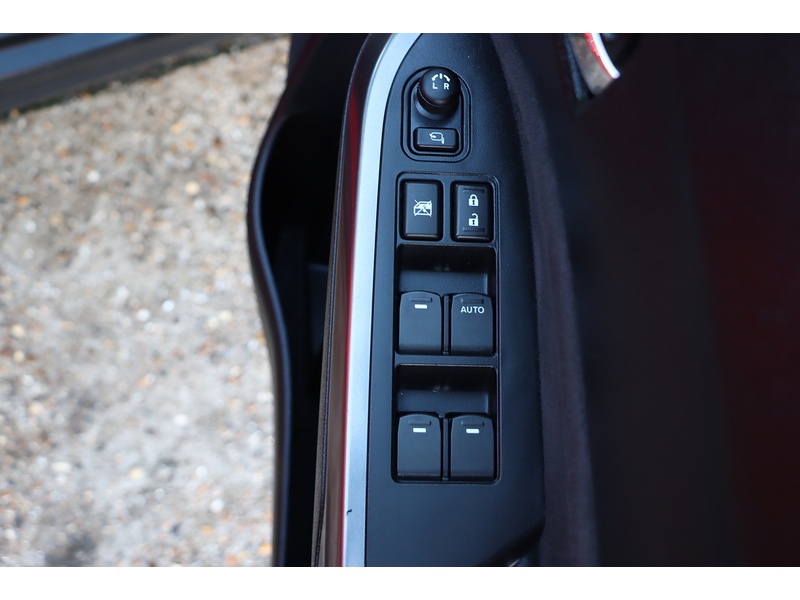 Suzuki 1.5 SZ5 SUV 5dr Petrol Hybrid AGS Auto Euro 6 (s/s) (115 ps) 72-74 Mitcham Road