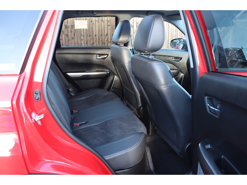 Suzuki 1.5 SZ5 SUV 5dr Petrol Hybrid AGS Auto Euro 6 (s/s) (115 ps) 72-74 Mitcham Road