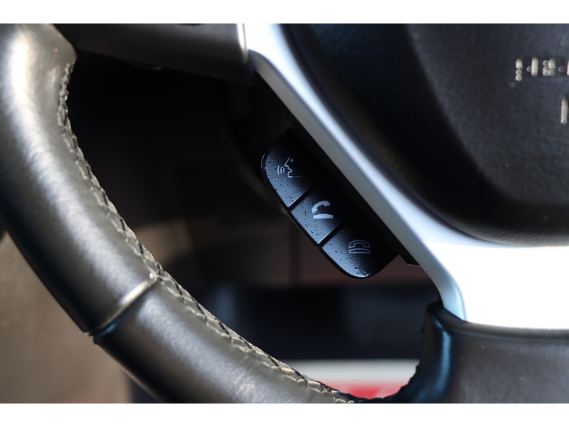 Suzuki 1.5 SZ5 SUV 5dr Petrol Hybrid AGS Auto Euro 6 (s/s) (115 ps) 72-74 Mitcham Road