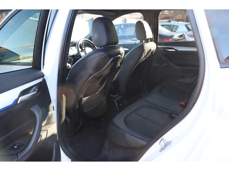 BMW 1.5 25e 10kWh M Sport SUV 5dr Petrol Plug-in Hybrid Auto xDrive Euro 6 (s/s) (220 ps) 72-74 Mitcham Road