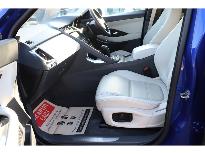 Jaguar 2.0 P200 SE SUV 5DR PETROL AWD AUTO HEATED SEATS SAT NAV BLUETOOTH APPLE CARPLAY REAR+360 CAMERA PARKING AIDS 2 OWNERS ONLY 27000 MILES FSH 5 SERVICES 72-74 Mitcham Road