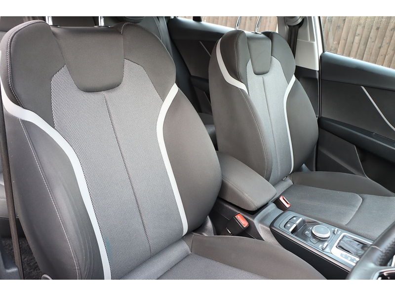 Audi 1.0 TFSI 30 SPORT SUV 5DR PETROL S TRONIC AUTO SATNAV BLUETOOTH DAB RADIO APPLE CARPLAY PARKING AIDS JUST 2 OWNERS ONLY 64000 MILES FSH NO ULEZ CHARGE 72-74 Mitcham Road