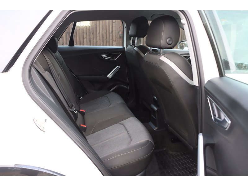 Audi 1.0 TFSI 30 SPORT SUV 5DR PETROL S TRONIC AUTO SATNAV BLUETOOTH DAB RADIO APPLE CARPLAY PARKING AIDS JUST 2 OWNERS ONLY 64000 MILES FSH NO ULEZ CHARGE 72-74 Mitcham Road