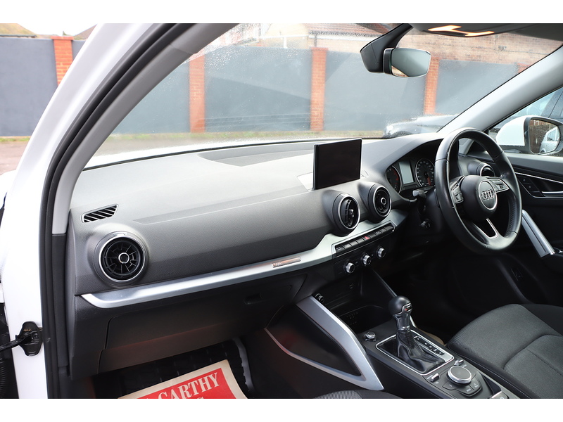 Audi 1.0 TFSI 30 SPORT SUV 5DR PETROL S TRONIC AUTO SATNAV BLUETOOTH DAB RADIO APPLE CARPLAY PARKING AIDS JUST 2 OWNERS ONLY 64000 MILES FSH NO ULEZ CHARGE 72-74 Mitcham Road