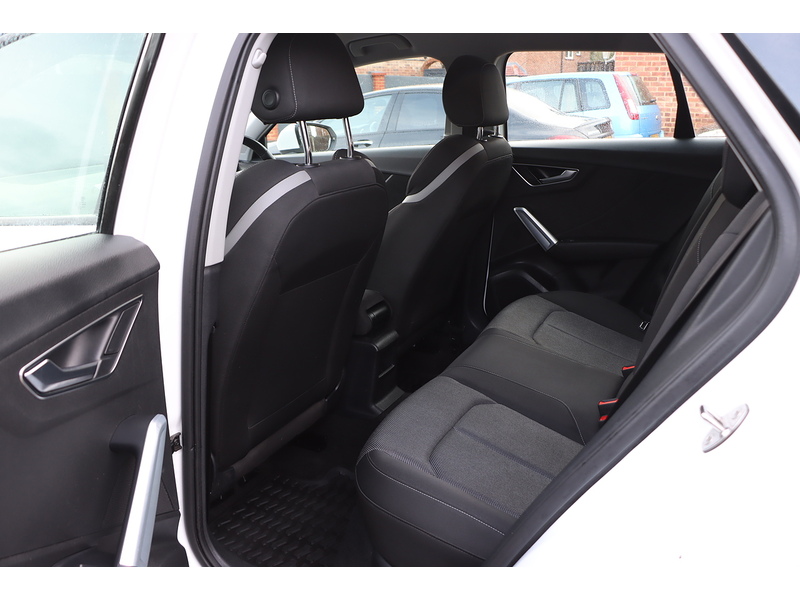 Audi 1.0 TFSI 30 SPORT SUV 5DR PETROL S TRONIC AUTO SATNAV BLUETOOTH DAB RADIO APPLE CARPLAY PARKING AIDS JUST 2 OWNERS ONLY 64000 MILES FSH NO ULEZ CHARGE 72-74 Mitcham Road