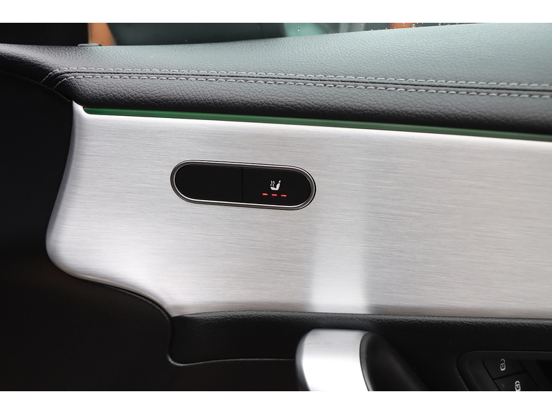 Mercedes-Benz CLA220 2.0 AMG LINE (PREMIUM) SHOOTING BRAKE 5DR PETROL 7G-DCT AUTO HEATED SEATS SAT NAV BLUETOOTH APPLE CARPLAY REAR CAM PARKING AIDS 67000 MILES SH 72-74 Mitcham Road