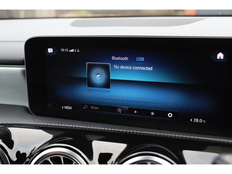 Mercedes-Benz CLA220 2.0 AMG LINE (PREMIUM) SHOOTING BRAKE 5DR PETROL 7G-DCT AUTO HEATED SEATS SAT NAV BLUETOOTH APPLE CARPLAY REAR CAM PARKING AIDS 67000 MILES SH 72-74 Mitcham Road