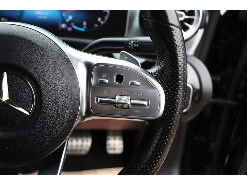 Mercedes-Benz CLA220 2.0 AMG LINE (PREMIUM) SHOOTING BRAKE 5DR PETROL 7G-DCT AUTO HEATED SEATS SAT NAV BLUETOOTH APPLE CARPLAY REAR CAM PARKING AIDS 67000 MILES SH 72-74 Mitcham Road