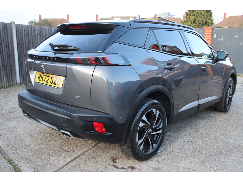 Peugeot 1.2 PURETECH GT SUV 5DR PETROL EAT AUTO HEATED SEATS SAT NAV BLUETOOTH DAB STEREO APPLE CARPLAY REAR CAMERA PARKING AIDS JUST 1 OWNER 60000 MILES SH 72-74 Mitcham Road